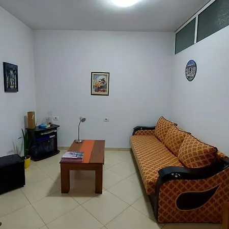 Garsoniere Don Bosko بيت للعطل